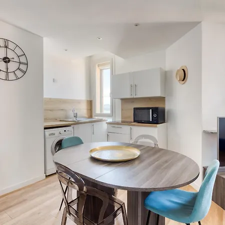 T2 -le Winter Palace, Vue شقة Saint-Raphaël